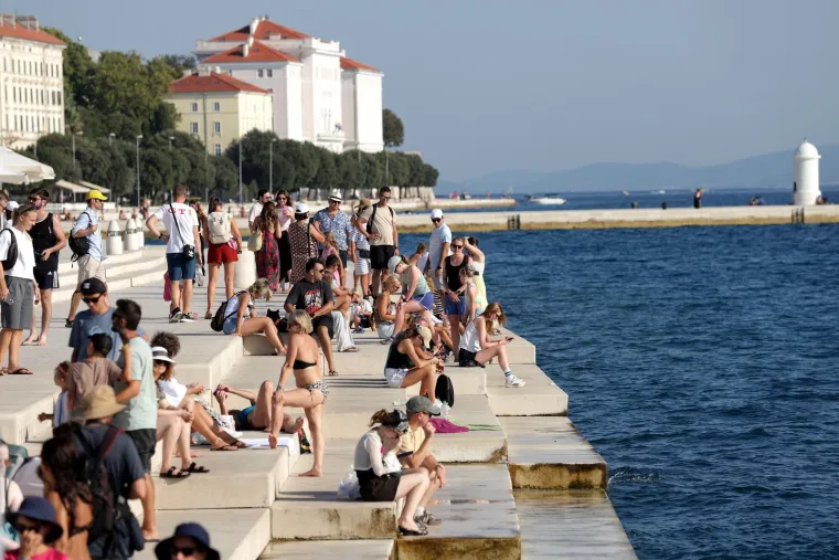 Glave su se same okretale: Zadar pun ljepotica, pogledajte tko je sve mamio poglede