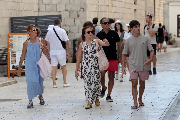 Glave su se same okretale: Zadar pun ljepotica, pogledajte tko je sve mamio poglede