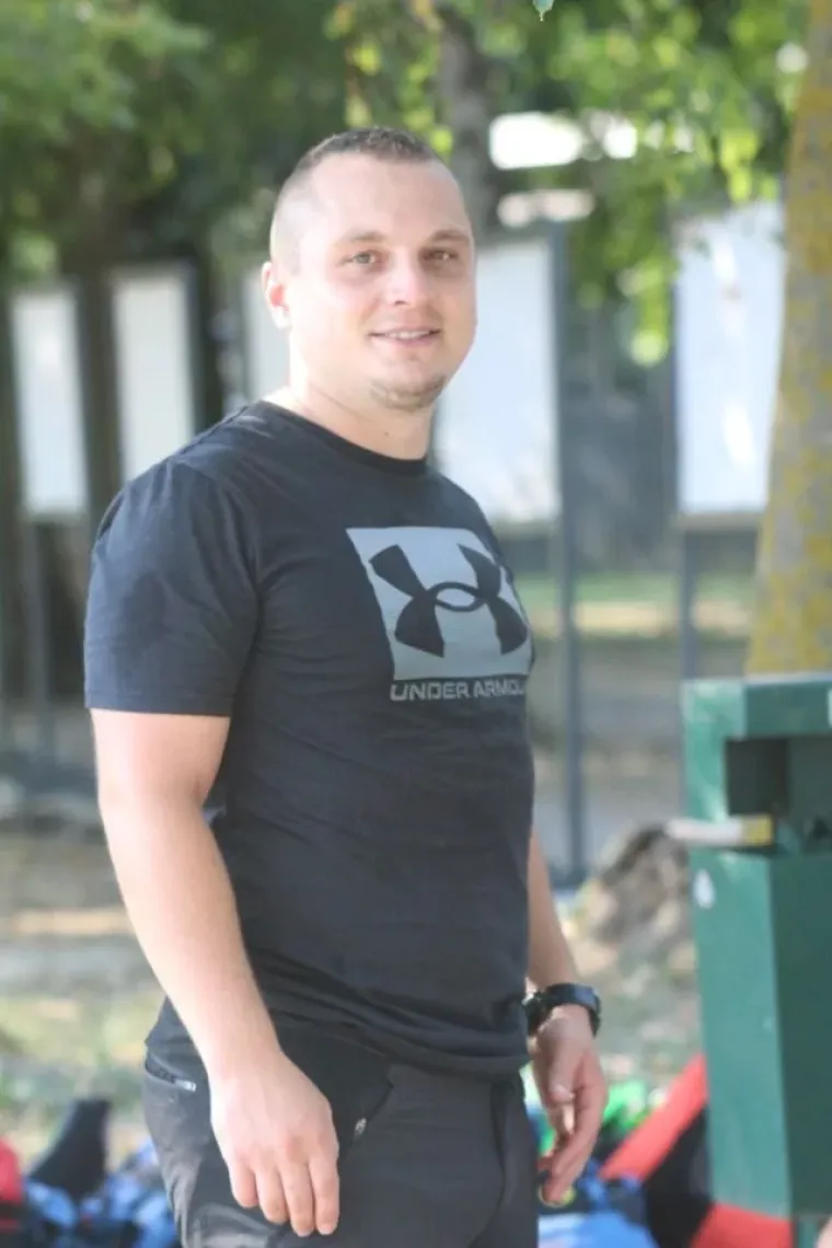 Ružičasta mini haljina bila je pun pogodak: Plavu&scaron;a na Dravi nije mogla proći nezapaženo