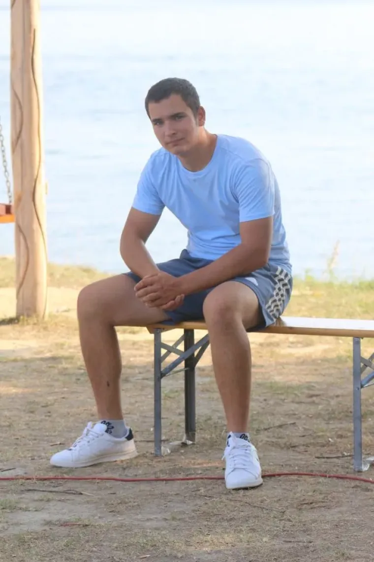 Ružičasta mini haljina bila je pun pogodak: Plavu&scaron;a na Dravi nije mogla proći nezapaženo