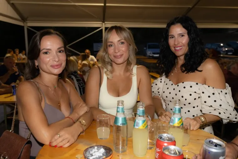 Tri ljepotice, jedan kadar: Čim su stale pred objektiv, bilo je jasno tko je obilježio večer