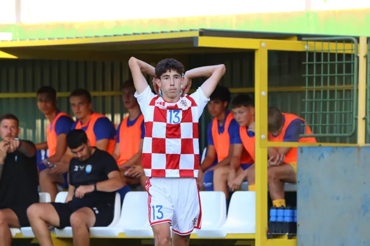 Mladi Vatreni nosili novi Adidas dres: Evo kako točno izgleda! Drugačiji je od onog koji je 'procurio'
