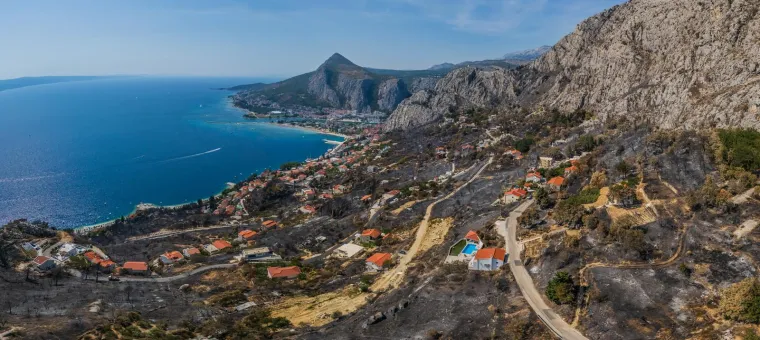 Prizori koji slamaju srca: Pogledajte dramatične snimke iz zraka nakon požara kod Omi&scaron;a