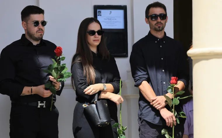 Svi su stigli na Mirogoj: Pogledajte tko je do&scaron;ao na posljednji ispraćaj majke Zdravka Mamića