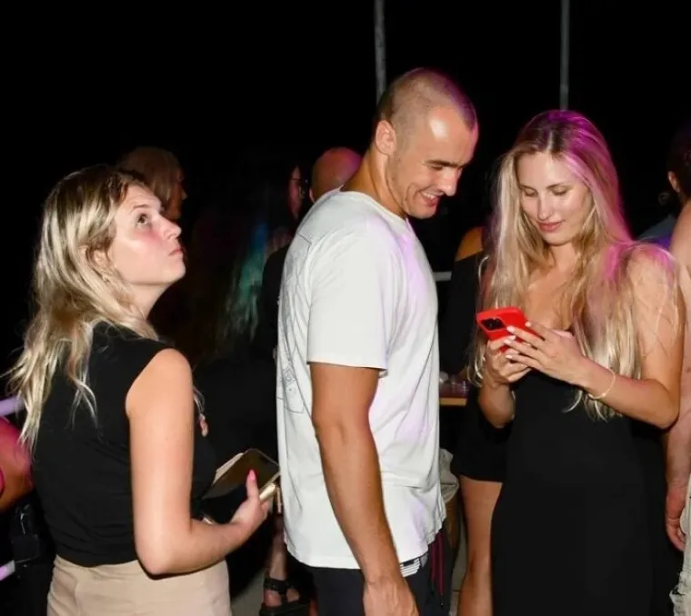 Stradunom su se pro&scaron;etale prave ljepotice: Izdvojili smo 30 fotografija koje morate vidjeti