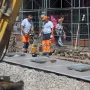 Bačeno prvo smeće u nove spremnike nadomak Trga bana Jelačića: Svi su htjeli zaviriti