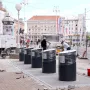 Bačeno prvo smeće u nove spremnike nadomak Trga bana Jelačića: Svi su htjeli zaviriti