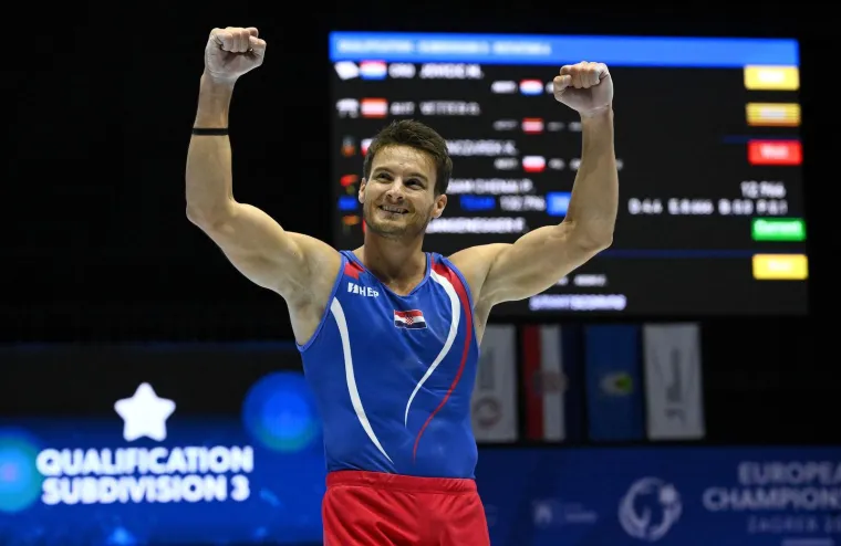 Evo za&scaron;to su Zagrepčanke ostale bez daha: Isklesani gimnastičari očarali akrobacijama
