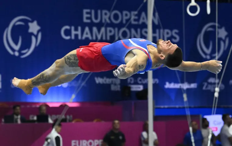 Evo za&scaron;to su Zagrepčanke ostale bez daha: Isklesani gimnastičari očarali akrobacijama
