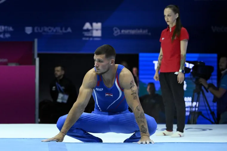 Evo za&scaron;to su Zagrepčanke ostale bez daha: Isklesani gimnastičari očarali akrobacijama
