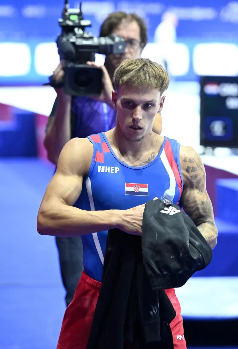 Evo za&scaron;to su Zagrepčanke ostale bez daha: Isklesani gimnastičari očarali akrobacijama