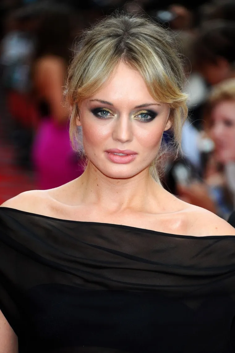 Znate li tko je Laura Haddock? Iza nježnog lica ove povučene ljepotice krije se buran život