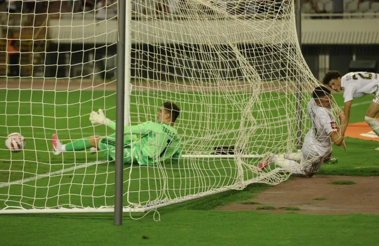 Pogledajte &scaron;to izbornik Bilić radi u loži Poljuda! Evo tko jo&scaron; gleda najvažniju utakmicu Hajduka