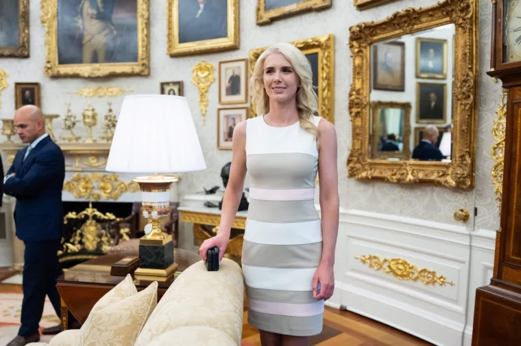 Postoji li između njih ne&scaron;to vi&scaron;e? Evo tko je djevojka opsjednuta 45 godina starijim Trumpom