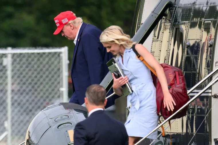 Postoji li između njih ne&scaron;to vi&scaron;e? Evo tko je djevojka opsjednuta 45 godina starijim Trumpom