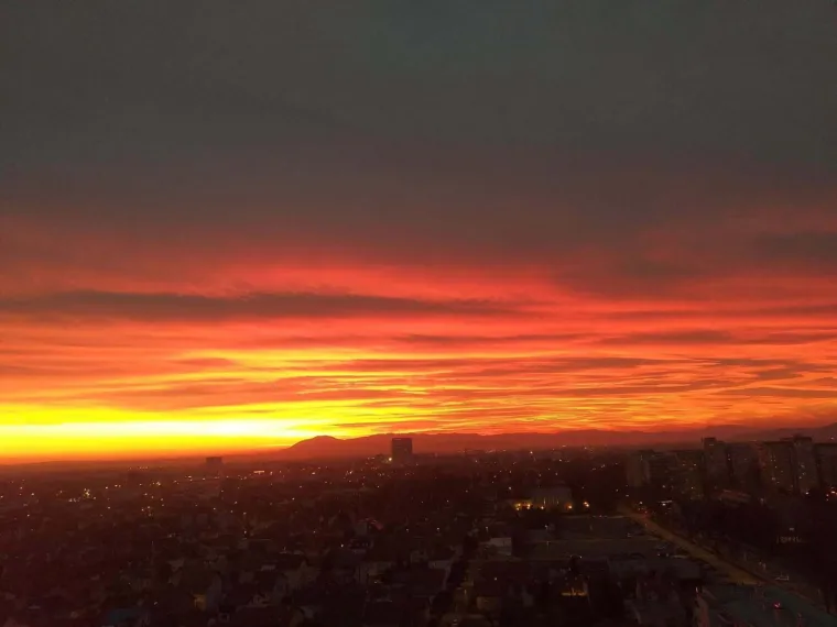 Potpuno su nas opčinile: Pogledajte 81 fotografiju zalaska sunca kojima ste nas vi počastili