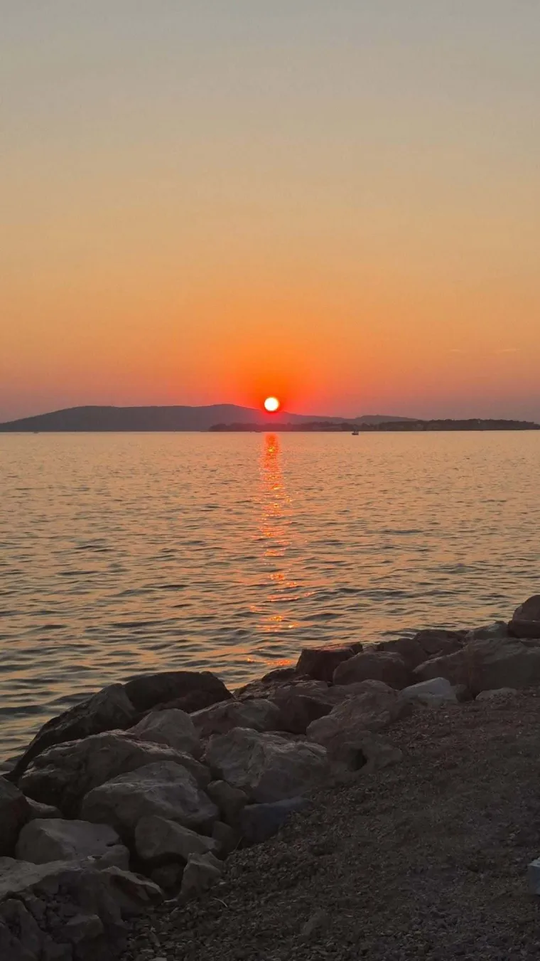 Potpuno su nas opčinile: Pogledajte 81 fotografiju zalaska sunca kojima ste nas vi počastili