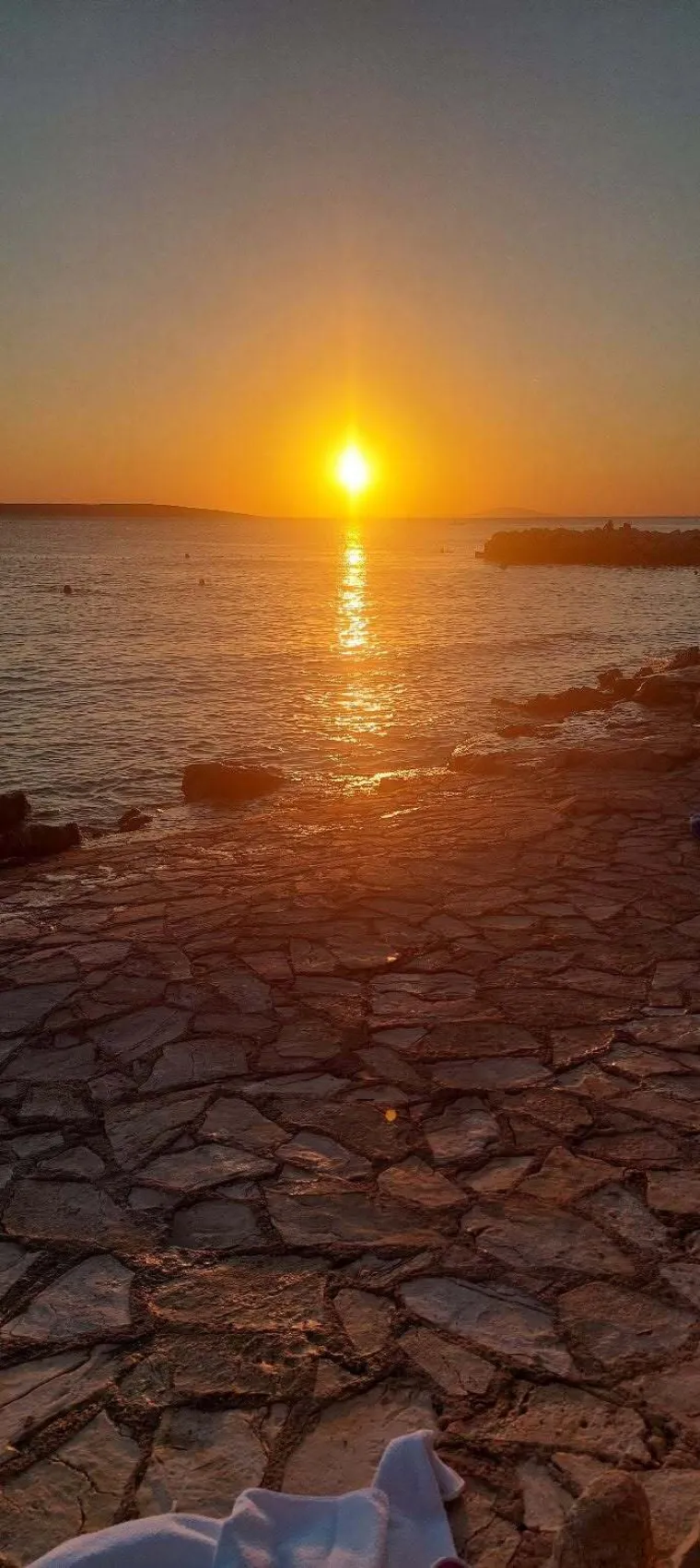 Potpuno su nas opčinile: Pogledajte 81 fotografiju zalaska sunca kojima ste nas vi počastili