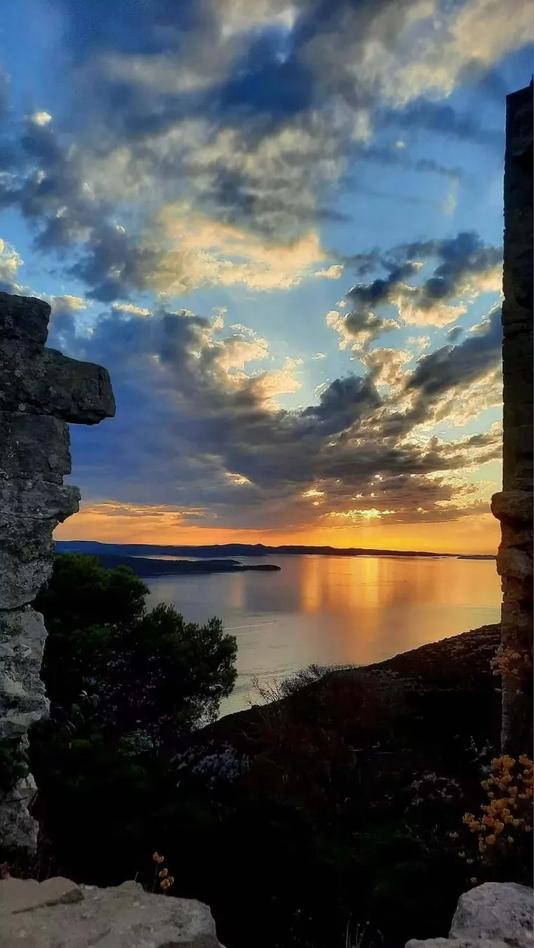 Potpuno su nas opčinile: Pogledajte 81 fotografiju zalaska sunca kojima ste nas vi počastili