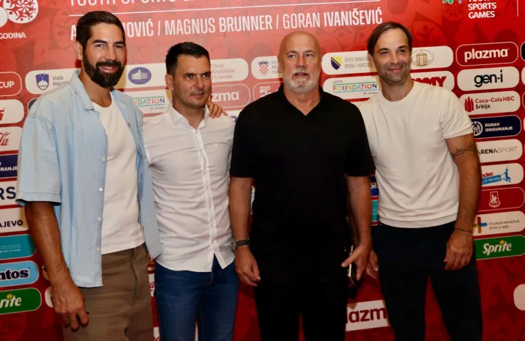 Nema koga nema u Splitu: Evo u čijem dru&scaron;tvu je Ibra i tko priča sa zaboravljenom zvijezdom