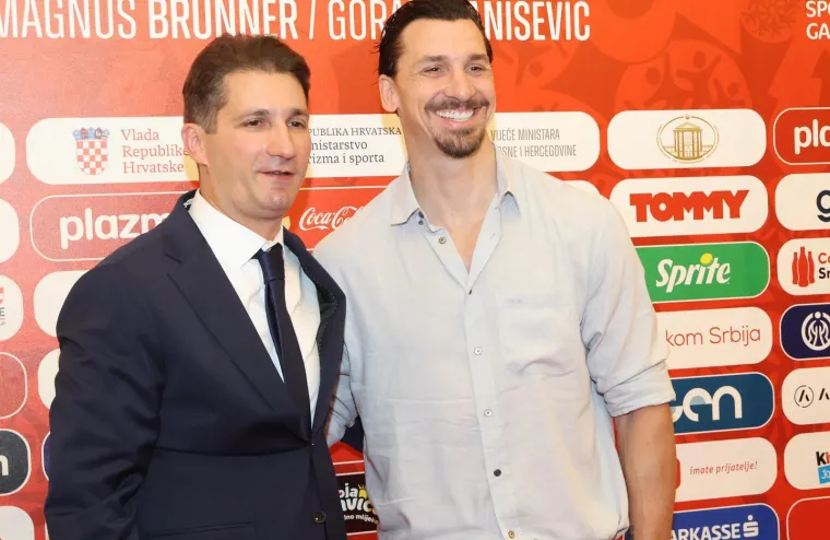Nema koga nema u Splitu: Evo u čijem dru&scaron;tvu je Ibra i tko priča sa zaboravljenom zvijezdom