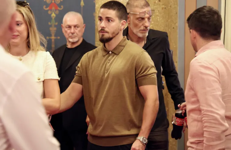 Nema koga nema u Splitu: Evo u čijem dru&scaron;tvu je Ibra i tko priča sa zaboravljenom zvijezdom