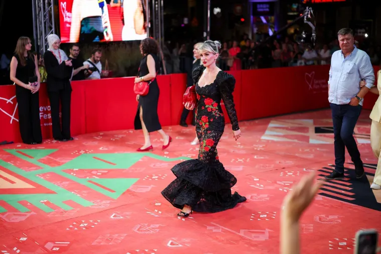Zadnji dan Sarajevo Film Festivala vrvi od glamura: Filmske zvijezde zasjale na crvenom tepihu
