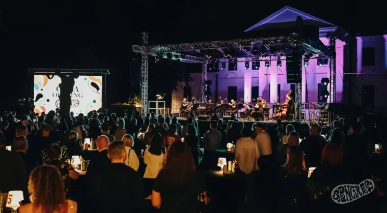Ljepotice preplavile Varaždin: Ni ki&scaron;a ih nije spriječila da zablistaju na &Scaron;pancirfestu