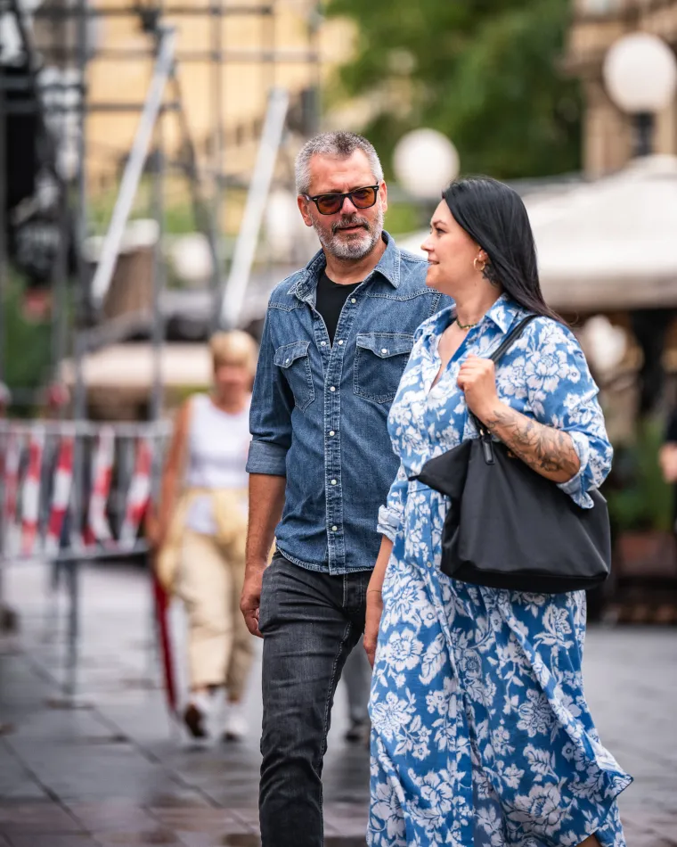 Ne zna&scaron; gdje bi se okrenuo: Zgodne Zagrepčanke okupirale &scaron;picu, pogledi su letjeli na sve strane