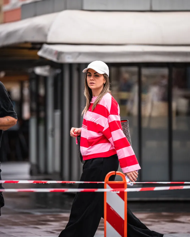 Ne zna&scaron; gdje bi se okrenuo: Zgodne Zagrepčanke okupirale &scaron;picu, pogledi su letjeli na sve strane