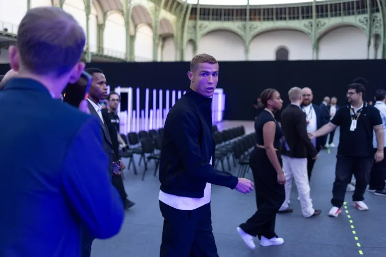 Gucci, breskva i novi prsten: Ronaldo pokazao kako izgleda luksuz nakon vjenčanja