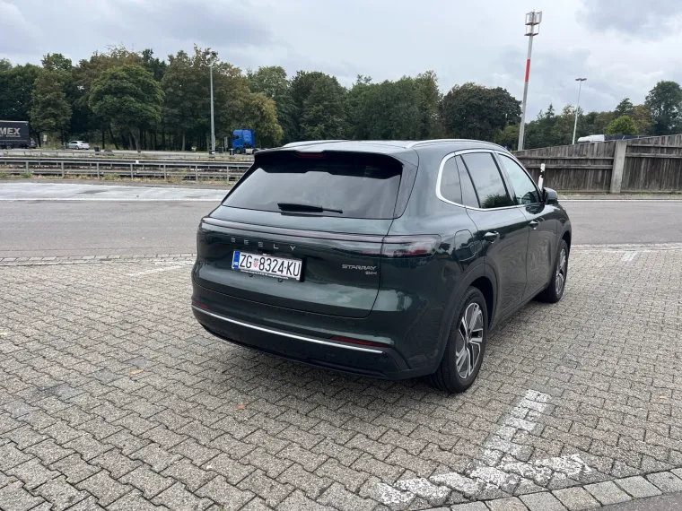 Od Zagreba do Nizozemske i natrag: Ovom SUV-u je te&scaron;ko naći manu, a pogledajte cijenu