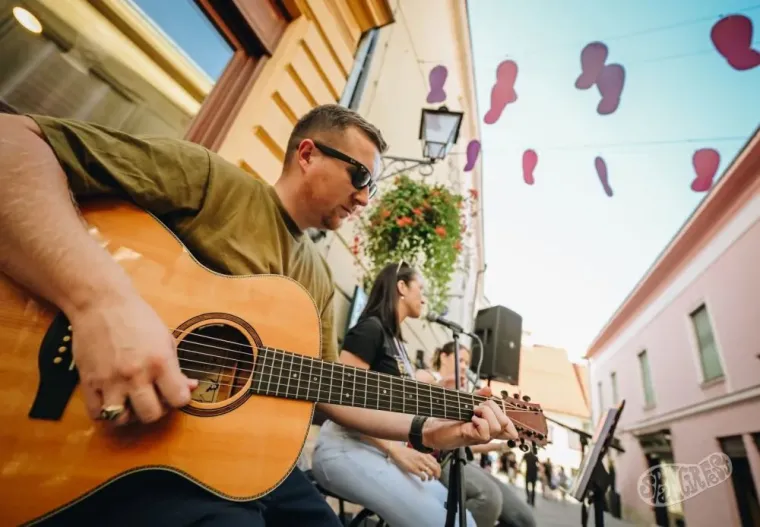 Varaždinke ponovno ukrale show: Pogledajte ljepotice koje su pro&scaron;etale &Scaron;pancirfestom
