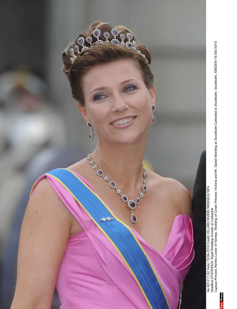 Tko je princeza M&auml;rtha Louise? Izgubila je prvu ljubav na Božić pa prona&scaron;la utjehu u &scaron;amanu