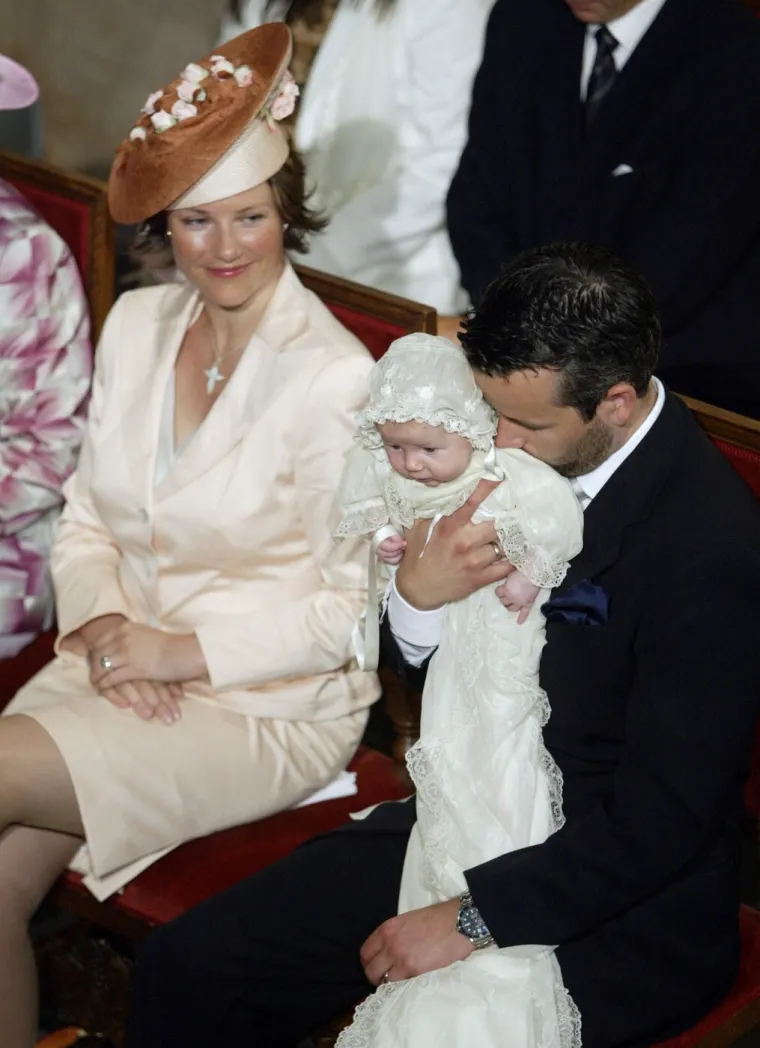 Tko je princeza M&auml;rtha Louise? Izgubila je prvu ljubav na Božić pa prona&scaron;la utjehu u &scaron;amanu