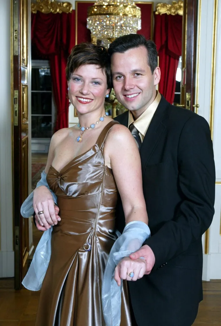 Tko je princeza M&auml;rtha Louise? Izgubila je prvu ljubav na Božić pa prona&scaron;la utjehu u &scaron;amanu