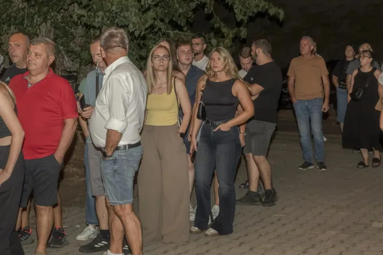 Svi su gledali samo u nju: Misteriozna crnka zasjenila atmosferu na Danima piva