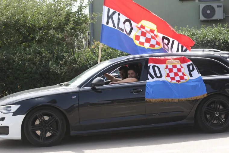 Miro Bulj pro&scaron;etao Vukovarom uoči Thompsonovog koncerta i ukrao svu pozornost