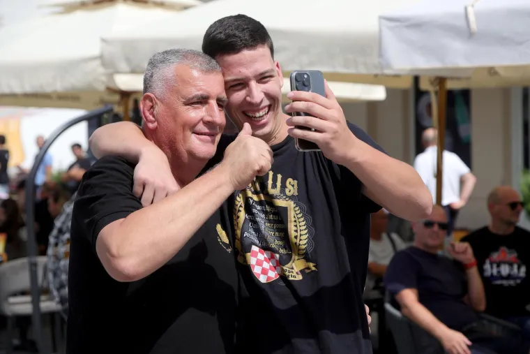 Miro Bulj pro&scaron;etao Vukovarom uoči Thompsonovog koncerta i ukrao svu pozornost