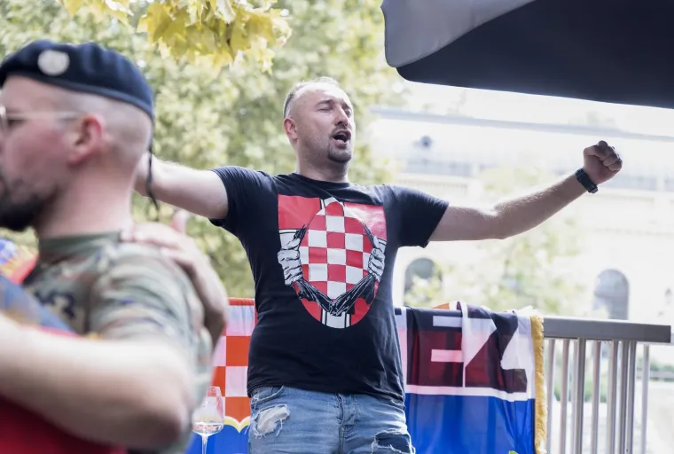 Miro Bulj pro&scaron;etao Vukovarom uoči Thompsonovog koncerta i ukrao svu pozornost