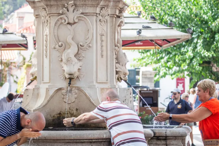 DHMZ izdao ozbiljno upozorenje za jug države: Pogledajte gdje su Dubrovčani prona&scaron;li spas od vrućina