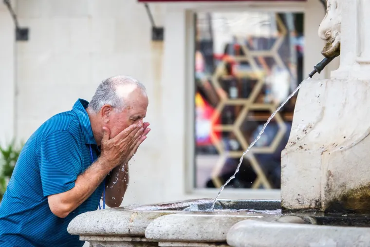 DHMZ izdao ozbiljno upozorenje za jug države: Pogledajte gdje su Dubrovčani prona&scaron;li spas od vrućina