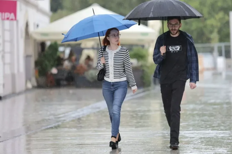 Čakovec vrvio &scaron;etačima unatoč ki&scaron;i, ali jedna dama posebno se istaknula svojim elegantnim stilom