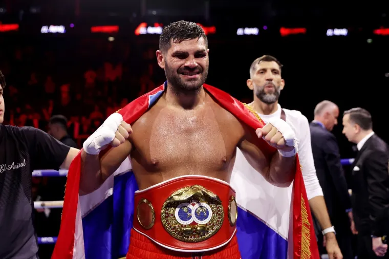 'El Animal' je namirisao krv i krenuo u lov: Pogledajte kako je Hrgović slomio Itaumu