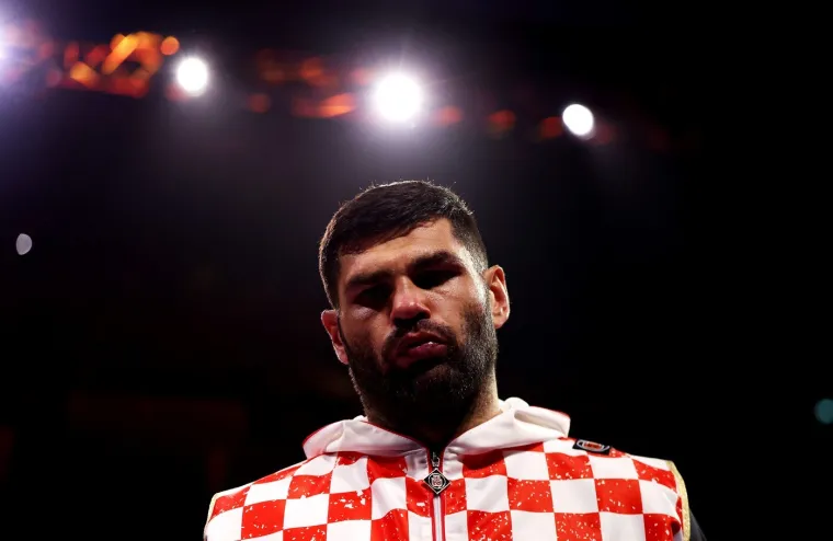 'El Animal' je namirisao krv i krenuo u lov: Pogledajte kako je Hrgović slomio Itaumu
