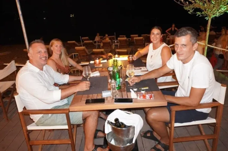 Dok je Gra&scaron;o zabavljao Dubrovnik, misteriozna plavu&scaron;a u zelenom mamila je poglede