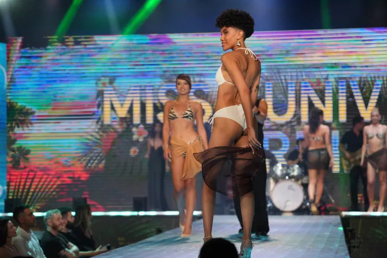 Koliko ljepotica na jednom mjestu: Nikolina Vujčić nova je Miss Universe Srbije 2026.