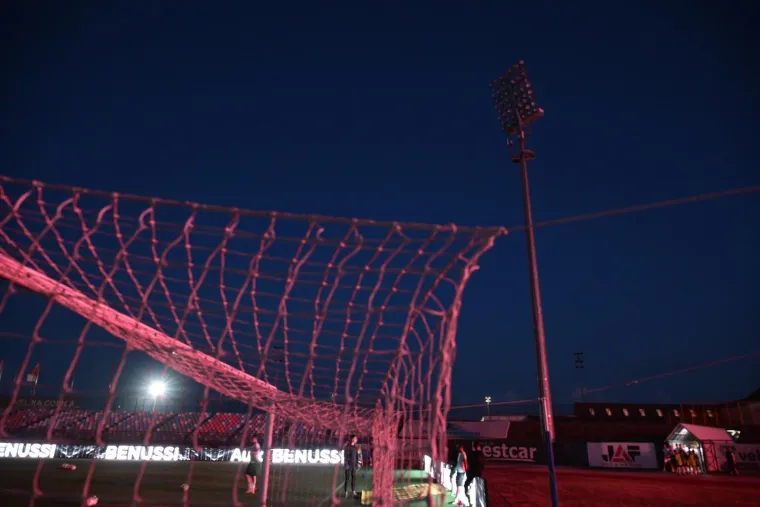 Mračna vremena u SHNL-u: Pogledajte bizarne scene prije početka utakmice Gorica - Rijeka