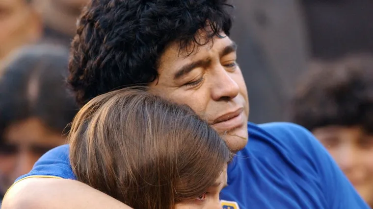 Narod okrenuo leđa Maradoni