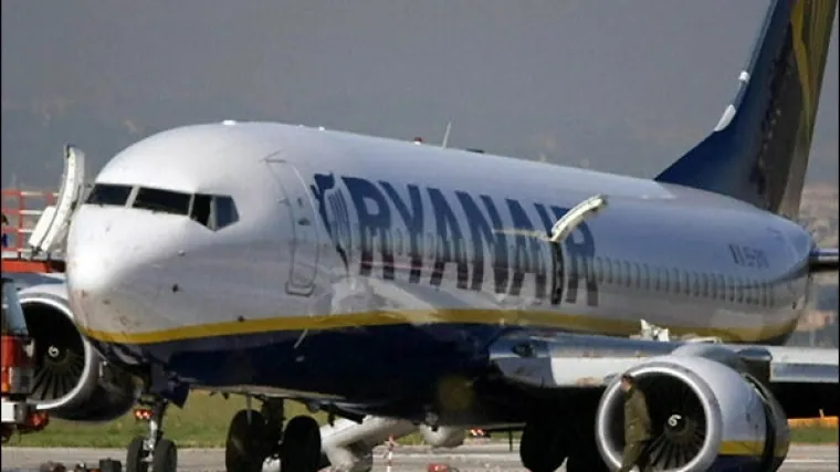 Ptice prizemljile Ryanairov Boeing